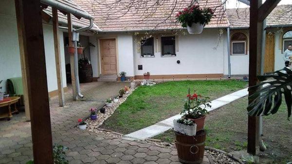 Guesthouse Kohari Egerszalok Exterior photo
